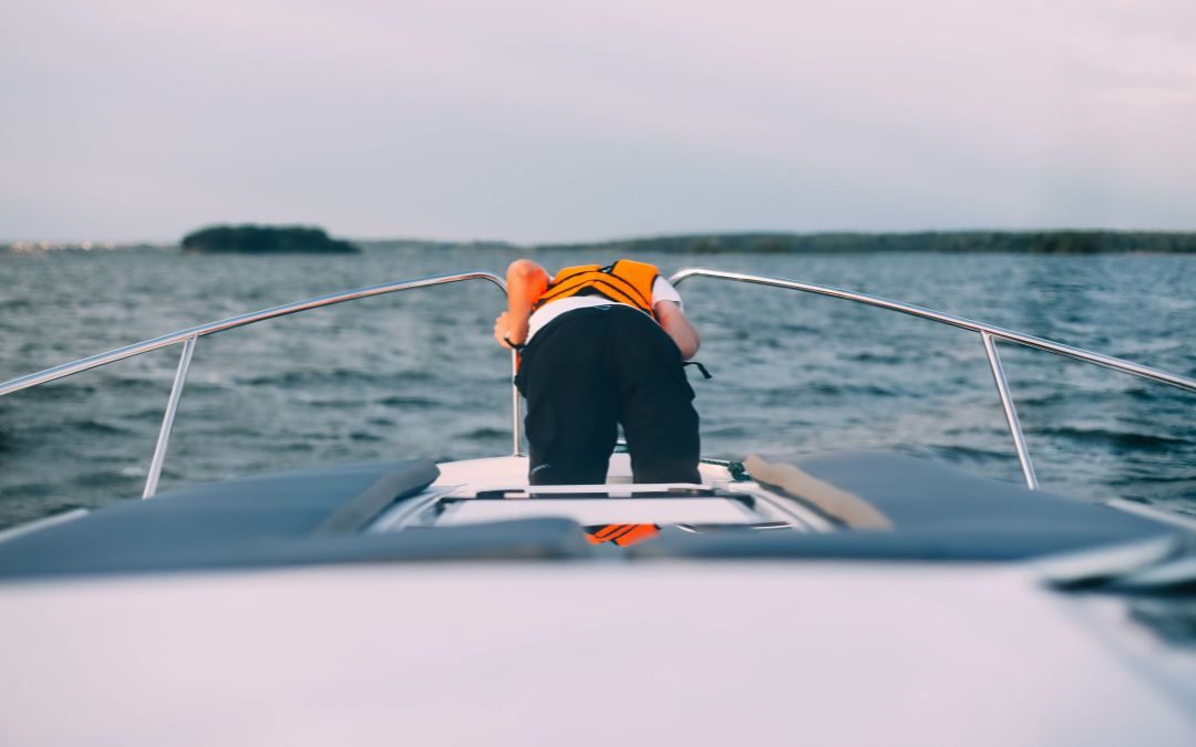 3 Tips To Prevent Motion Sickness While on a Boat