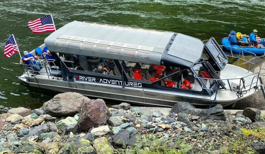 Why Snake River Tours Make for Great Team Building